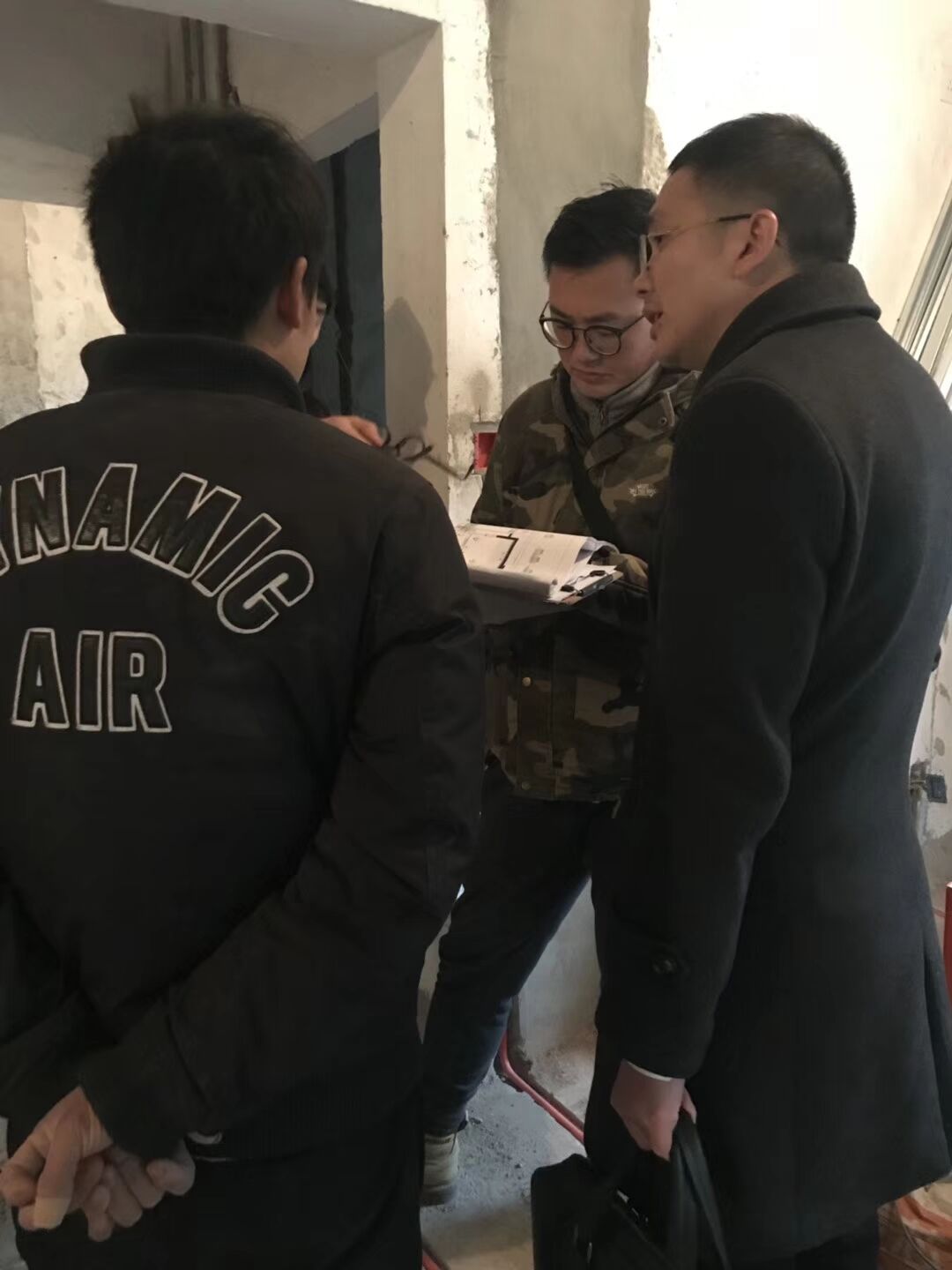 橡树林 成都装修 水電(diàn)改造布線(xiàn)