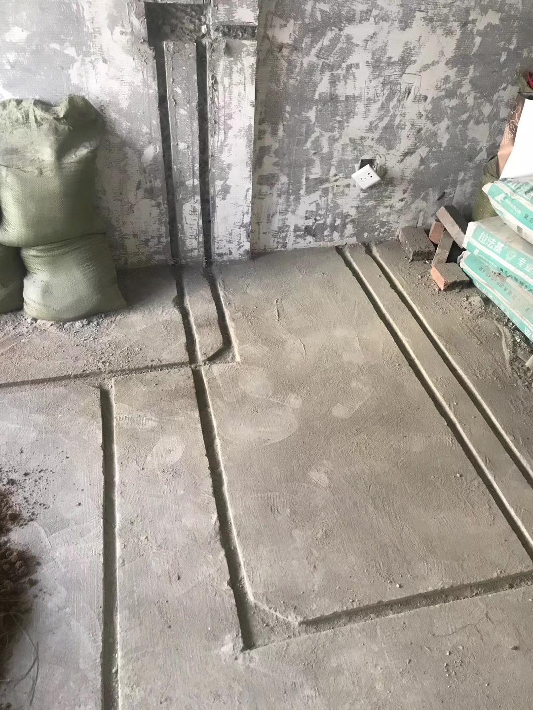 成都装修队在建工地施工现场图