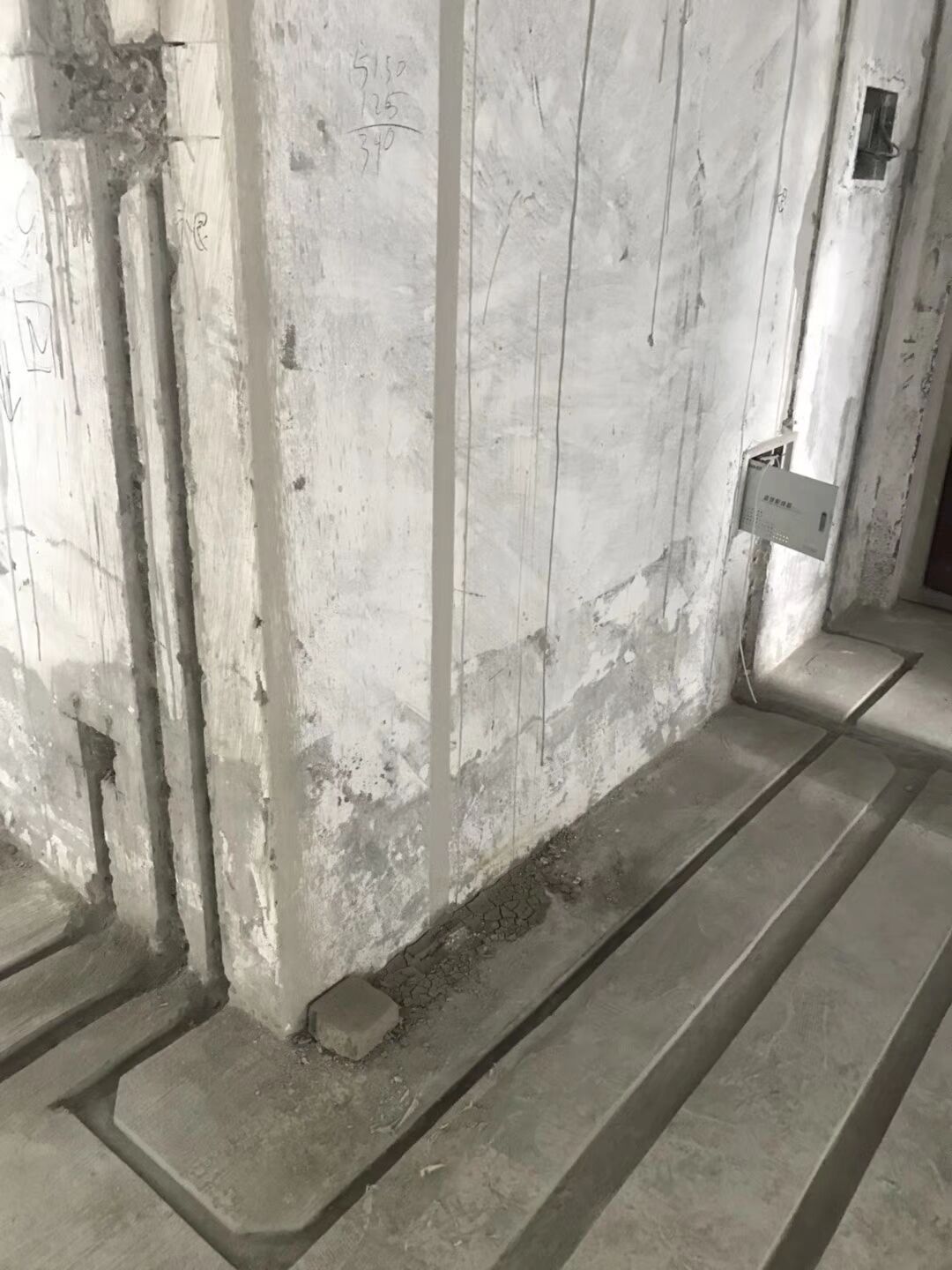 成都水電(diàn)改造 成都装修队 成都装修公司 第1张图