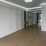 成都電(diàn)建地产長(cháng)运东安装修完工毕业照