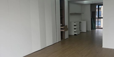 成都電(diàn)建地産長(cháng)運東安裝修完工畢業照