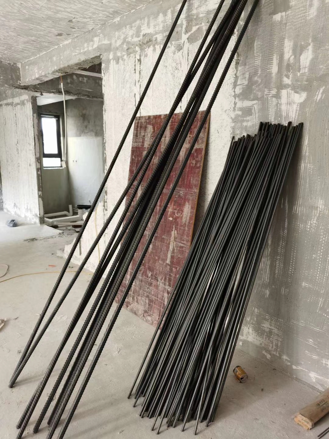 成都中南海棠集装修施工现场（自己家与邻居家）