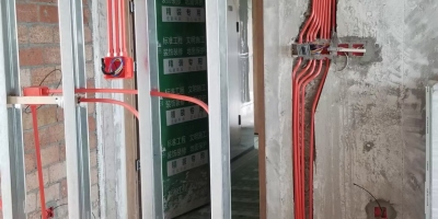 成都建发浅水湾水電(diàn)改造施工现场图（装修的关键是找对人）