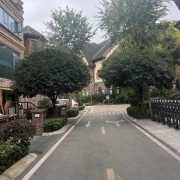 成都别墅装修｜牧马山(shān)金科(kē)廊桥水乡装修施工现场