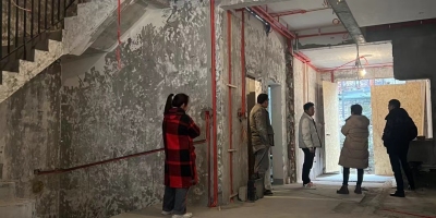 成都廊橋水鄉别墅裝修水電(diàn)改造施工現場