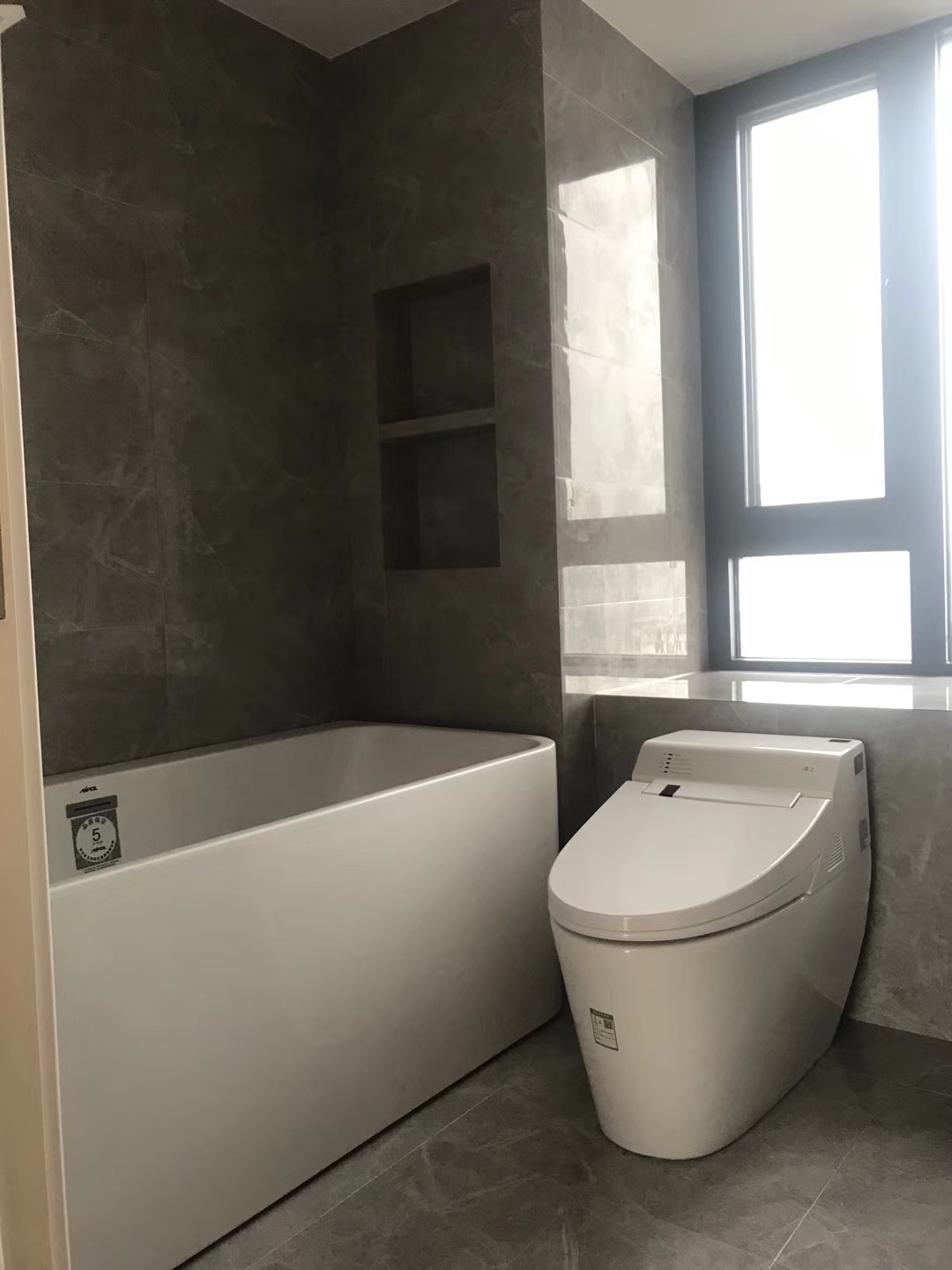 成都乐颂居装修完工效果图（手机实景拍摄）