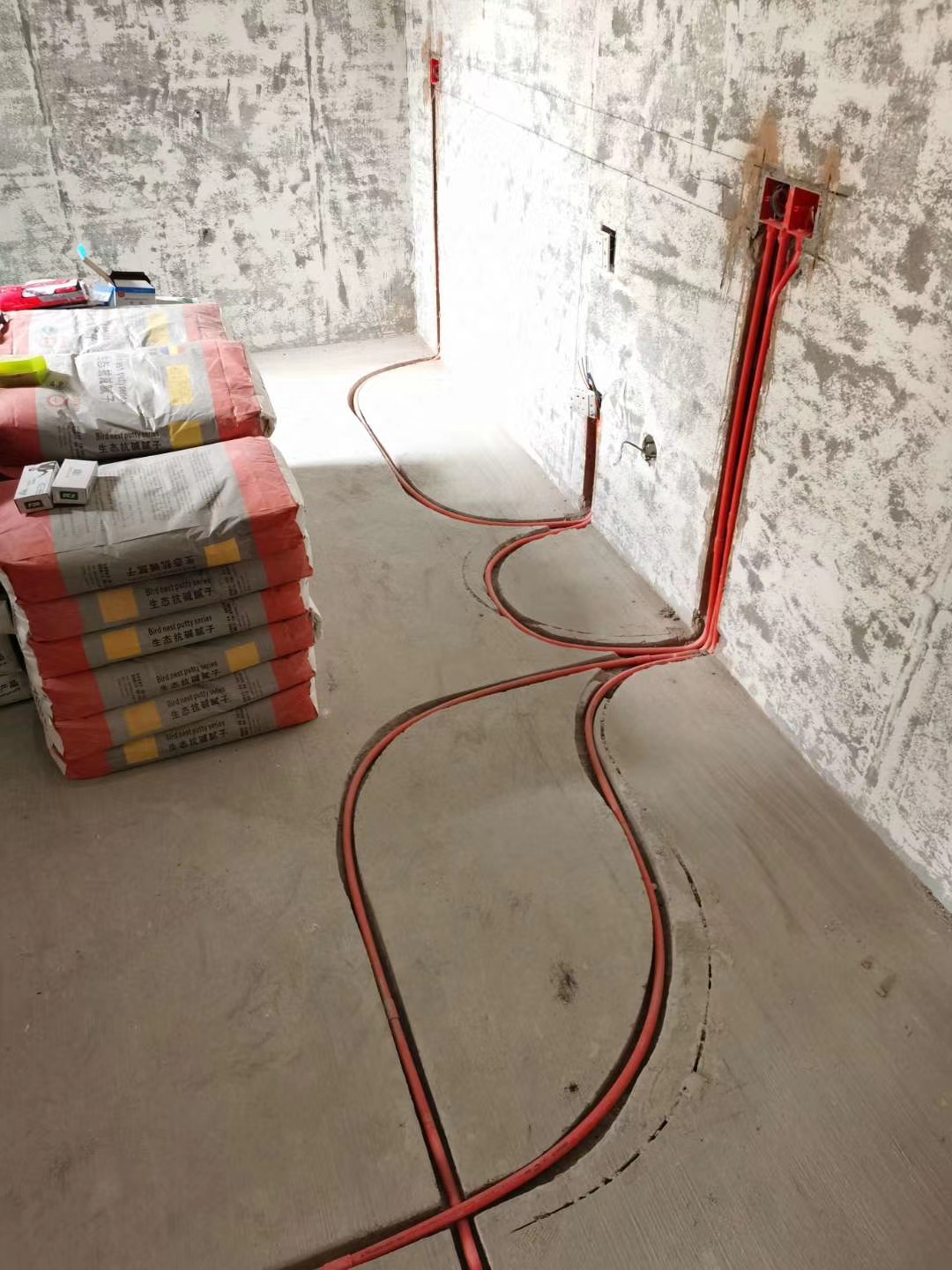 成都水電(diàn)改造 成都龙湖(hú)晴川水電(diàn)改造施工现场图（已布線(xiàn)）