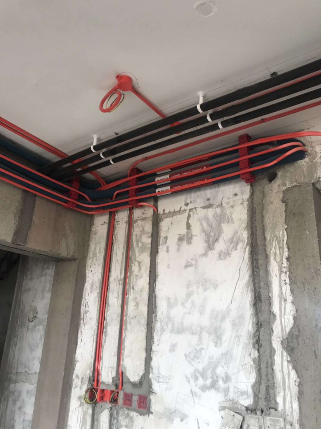 上海花(huā)园 水電(diàn)改造 厨卫防水 装修